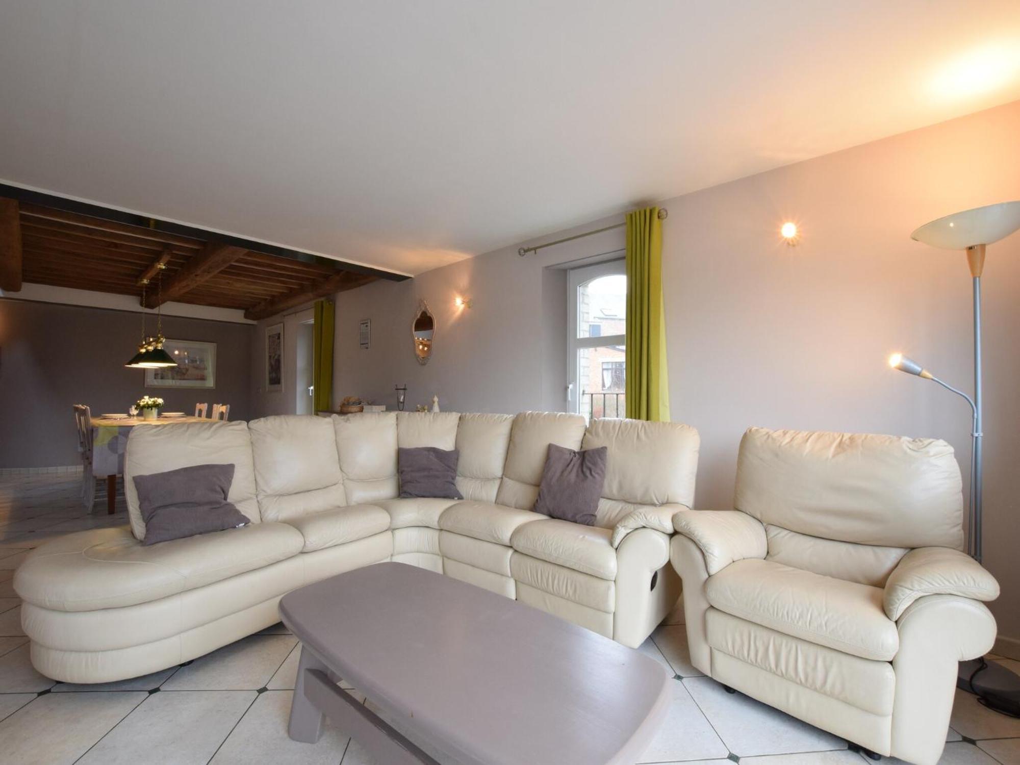 Magnificent Holiday Home In Libin With Barbecue Exteriör bild