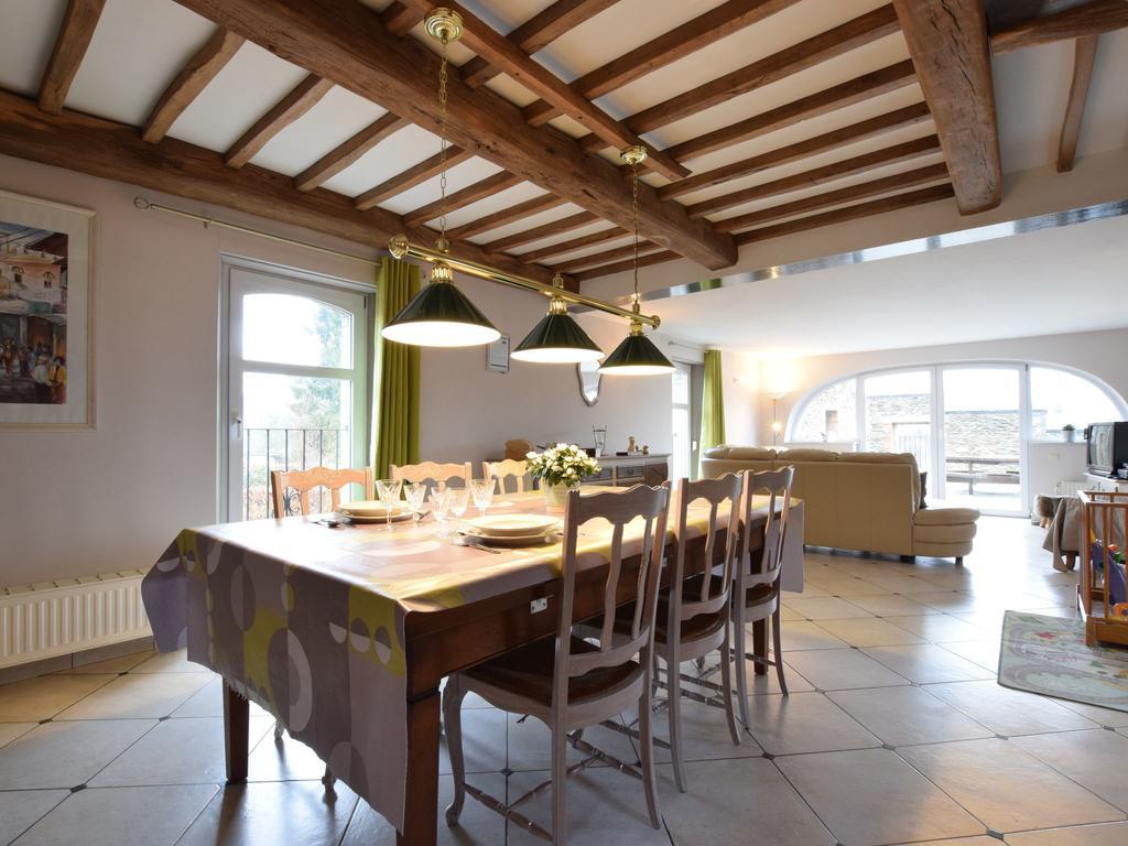 Magnificent Holiday Home In Libin With Barbecue Exteriör bild